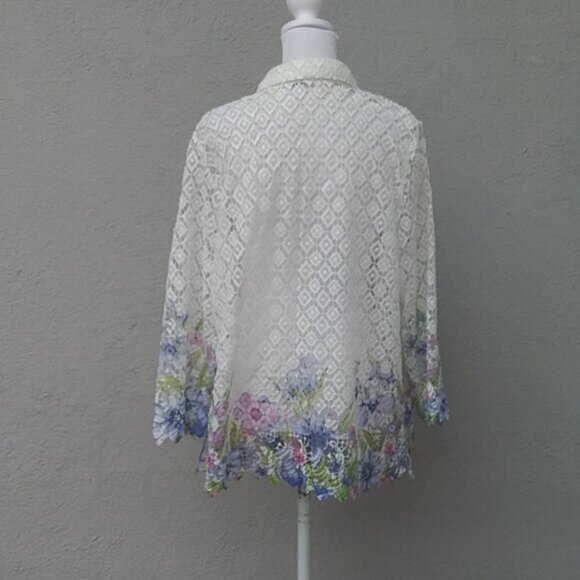 Unbranded Cardigan Gorgeous Open Lace with border print of watercolor flowers - Picture 5 of 6